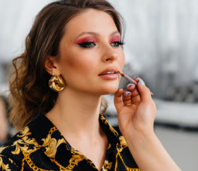 Facial Treatment at Infinity Aura Beauty parlour